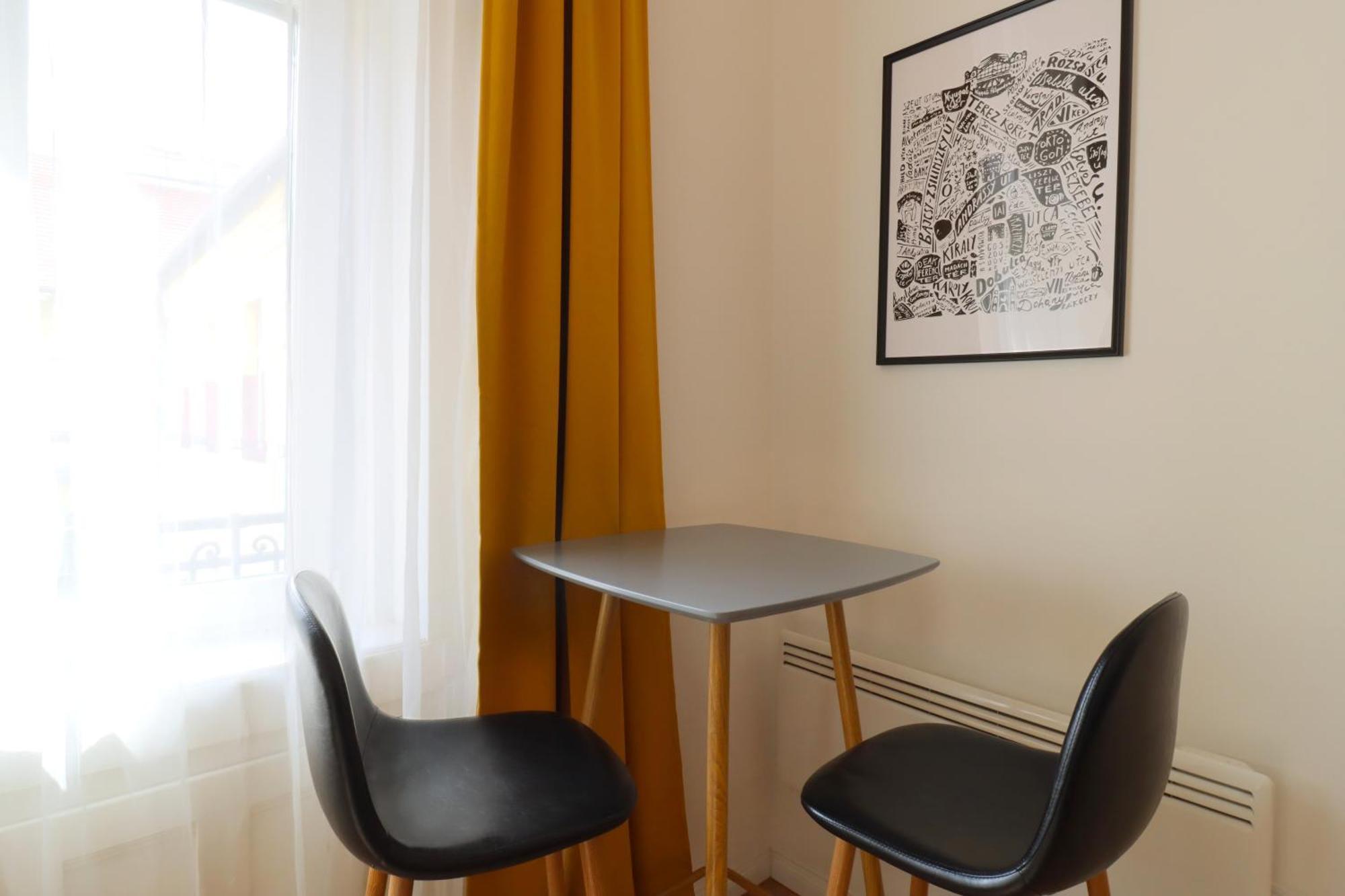 A13 Downtown Apartments With Parking Budapest Ngoại thất bức ảnh