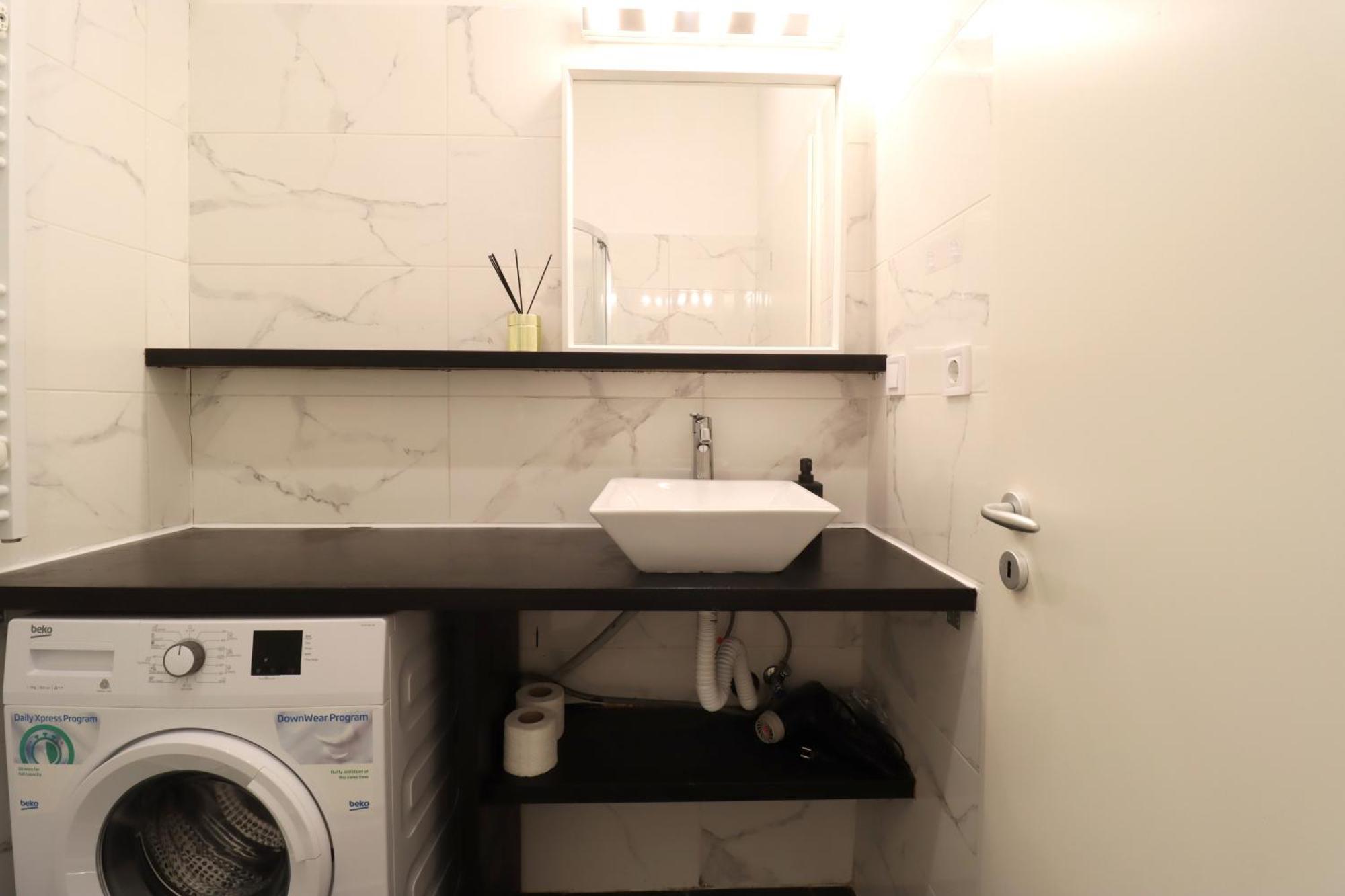 A13 Downtown Apartments With Parking Budapest Ngoại thất bức ảnh